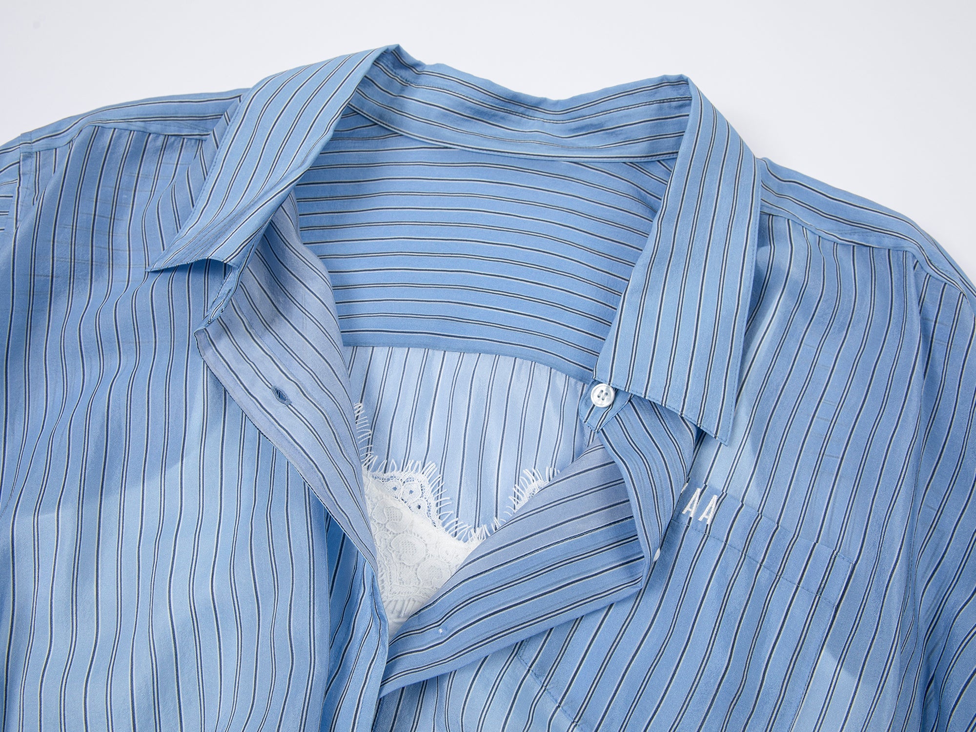 Layered lace camisole shirt