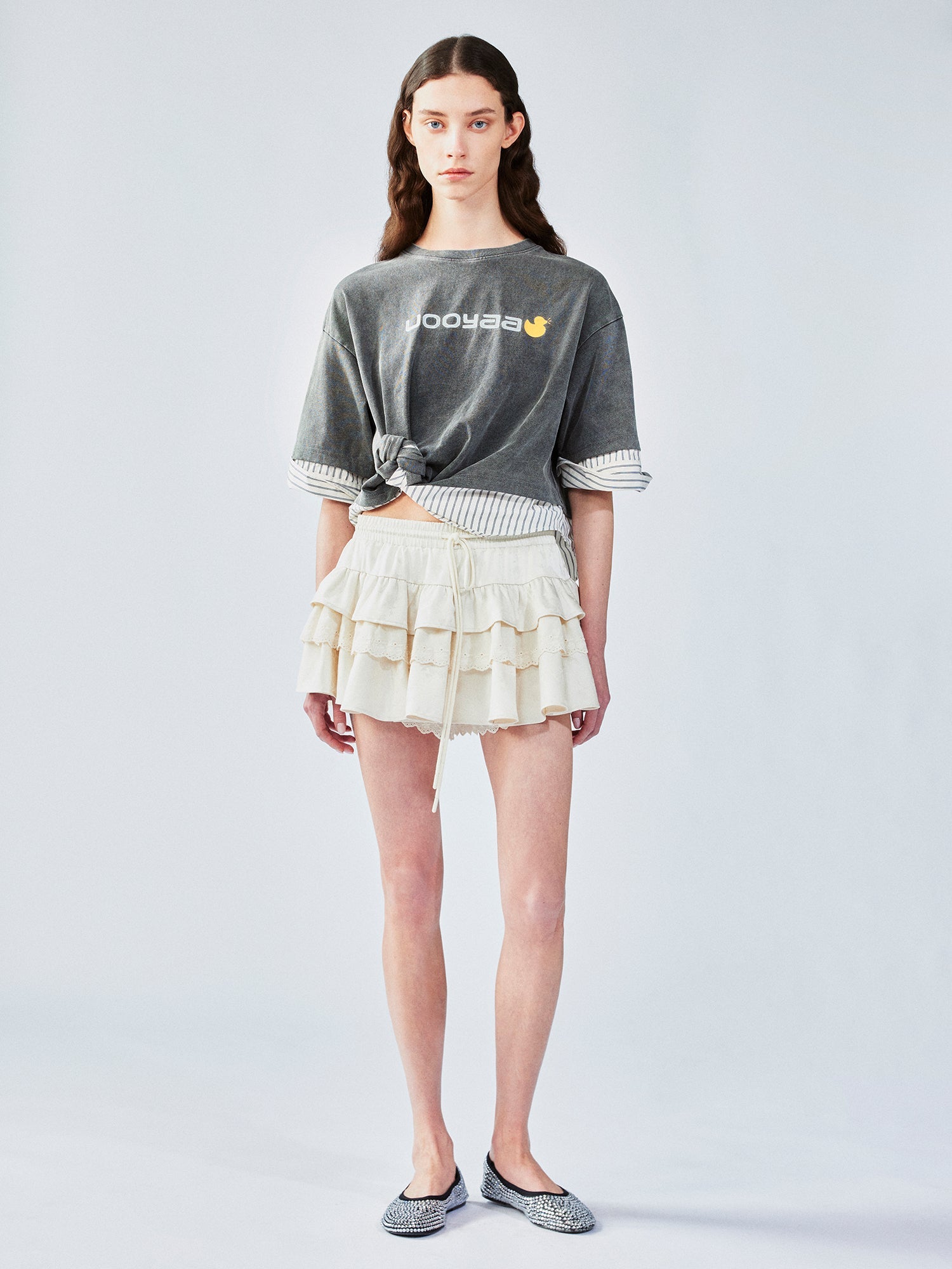 Three-dimensional twisted faux-layered shirt t-shirt