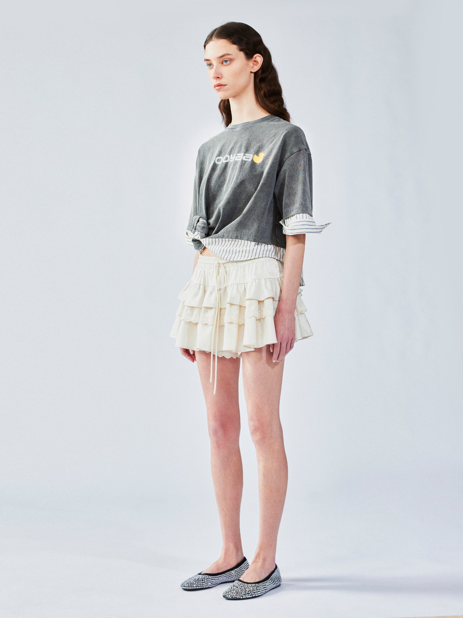 Three-dimensional twisted faux-layered shirt t-shirt