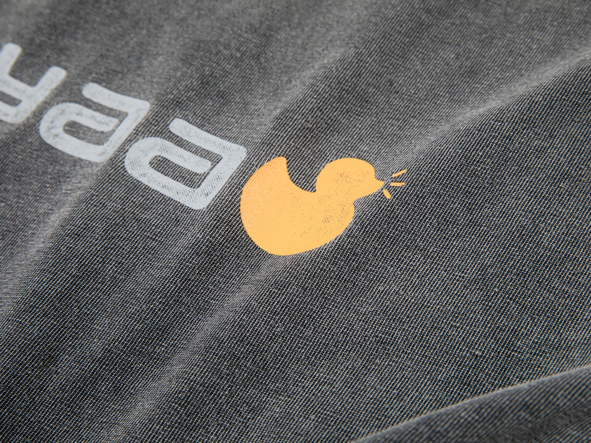 Three-dimensional twisted faux-layered shirt t-shirt