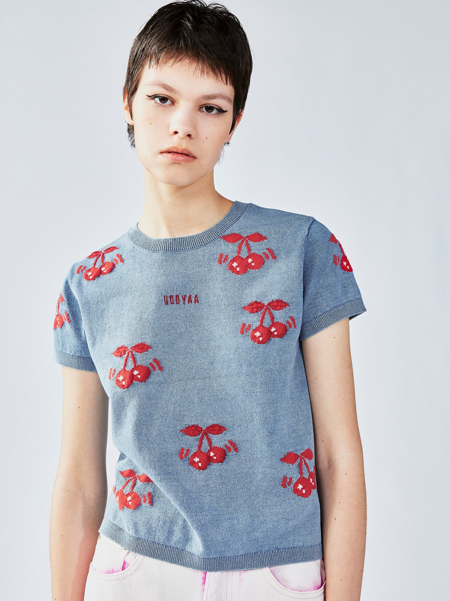 Dynamic cherry knit t-shirt