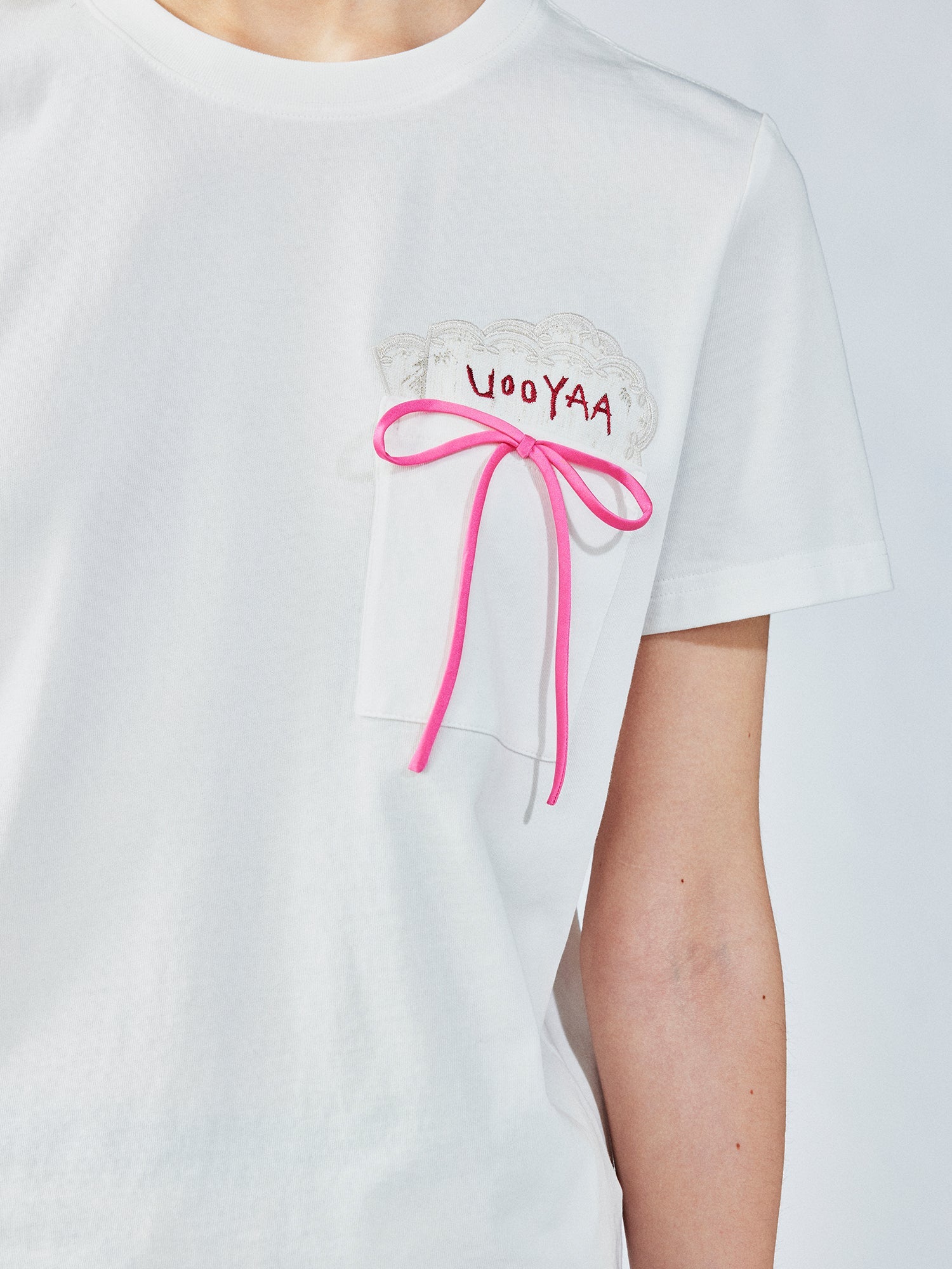 Npkin-pocket appliqué embroidery t-shirt