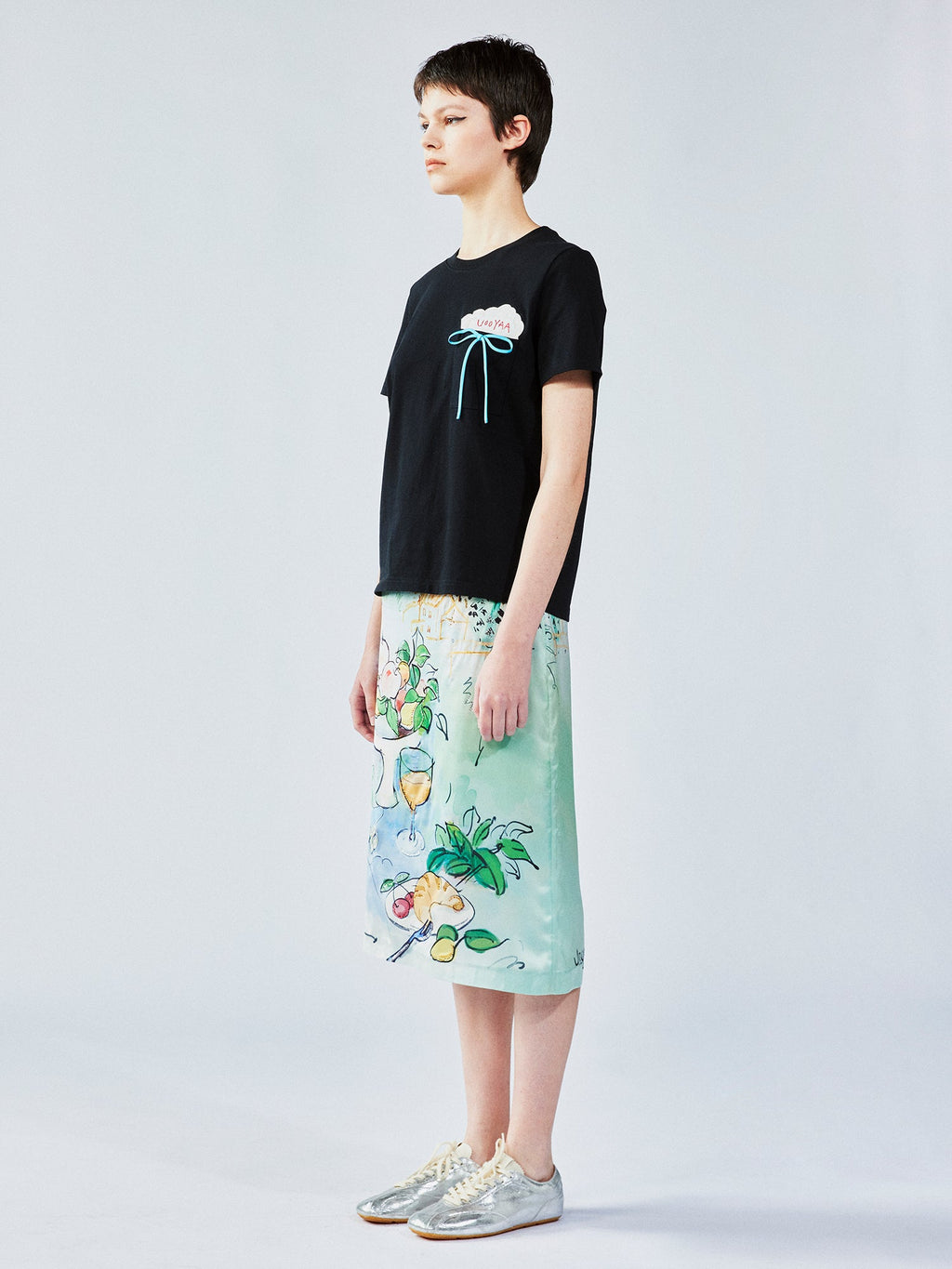 ポケットアップリケ刺繍Tシャツ