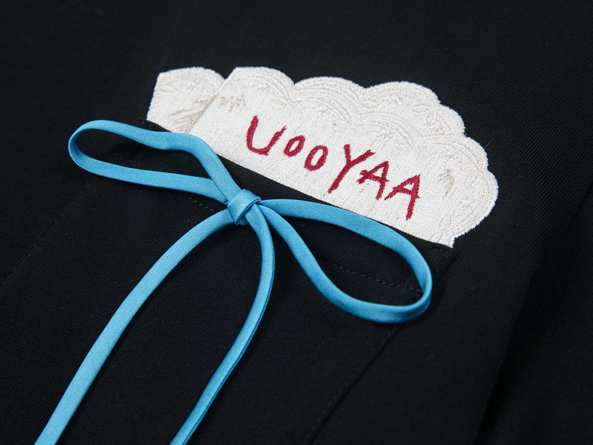 Npkin-pocket appliqué embroidery t-shirt