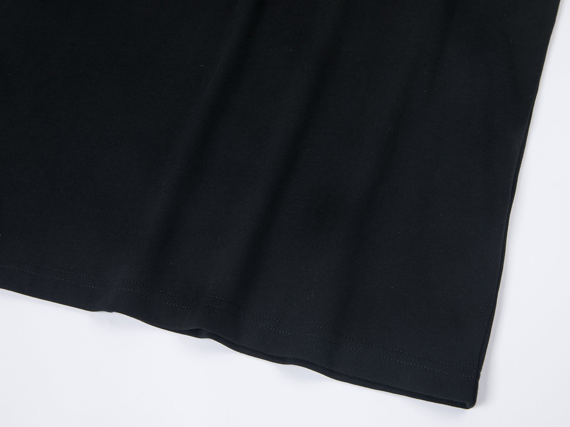 Npkin-pocket appliqué embroidery t-shirt