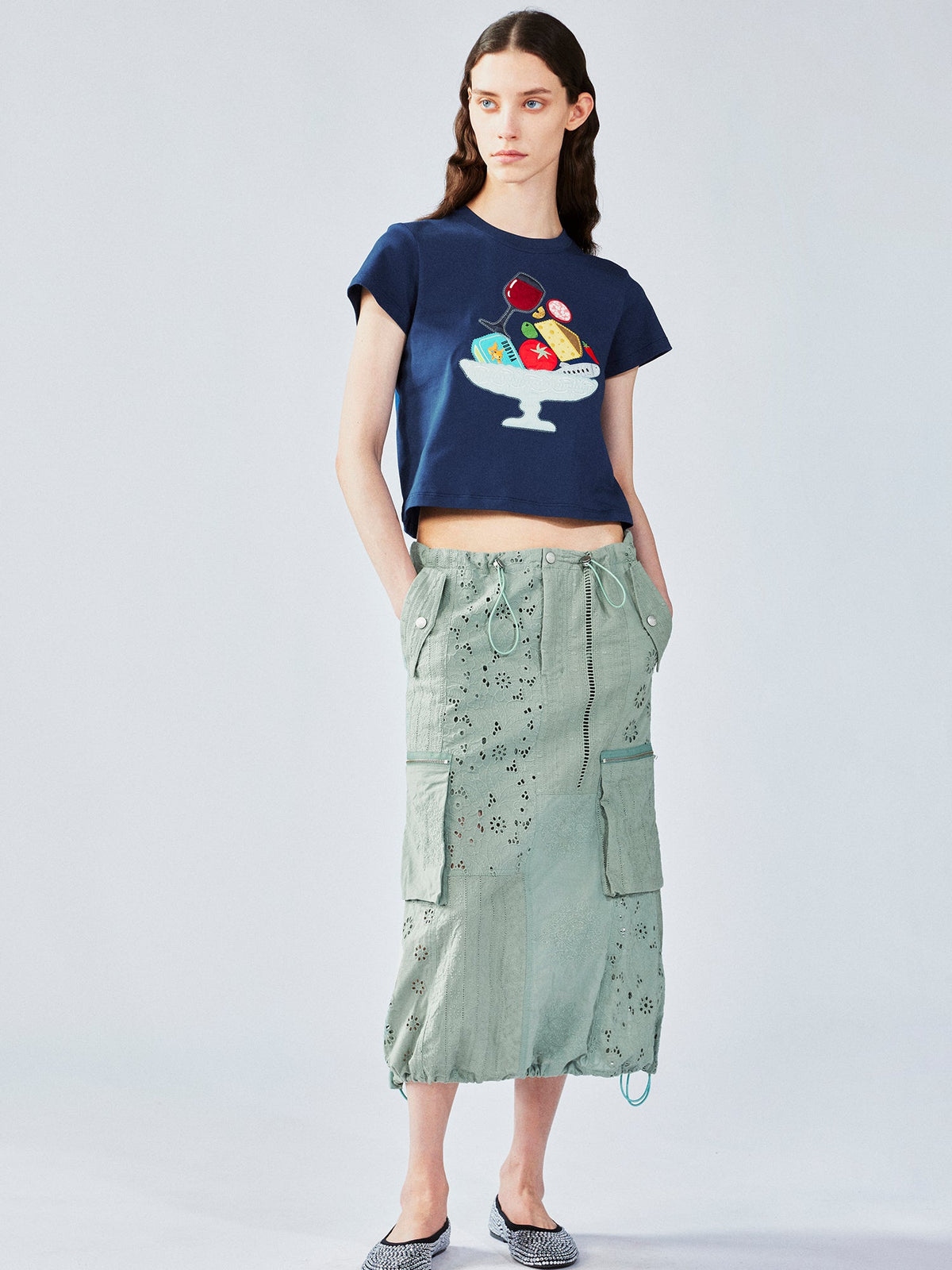 フードプラッターアップリケTシャツ