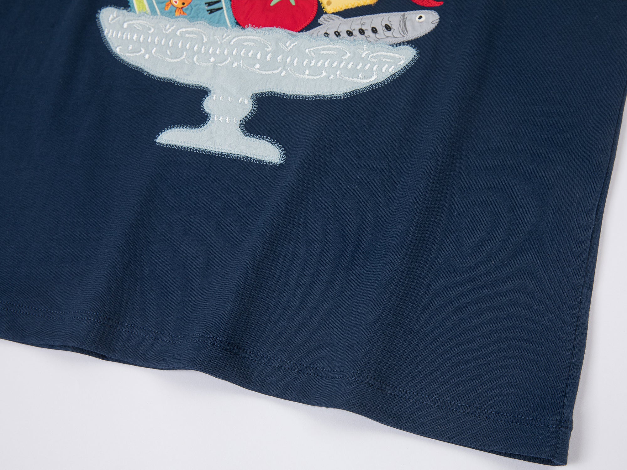 Food-Platter appliqué t-shirt