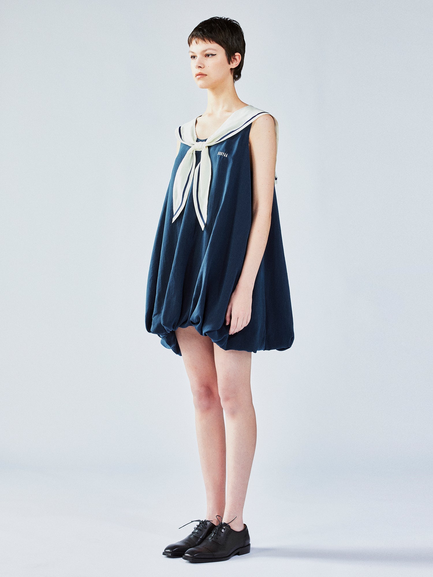 Navy-collar tulip dress
