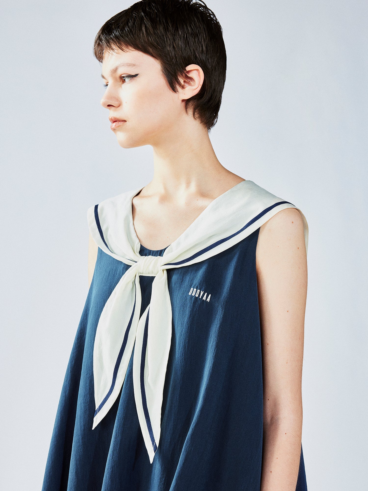 Navy-collar tulip dress