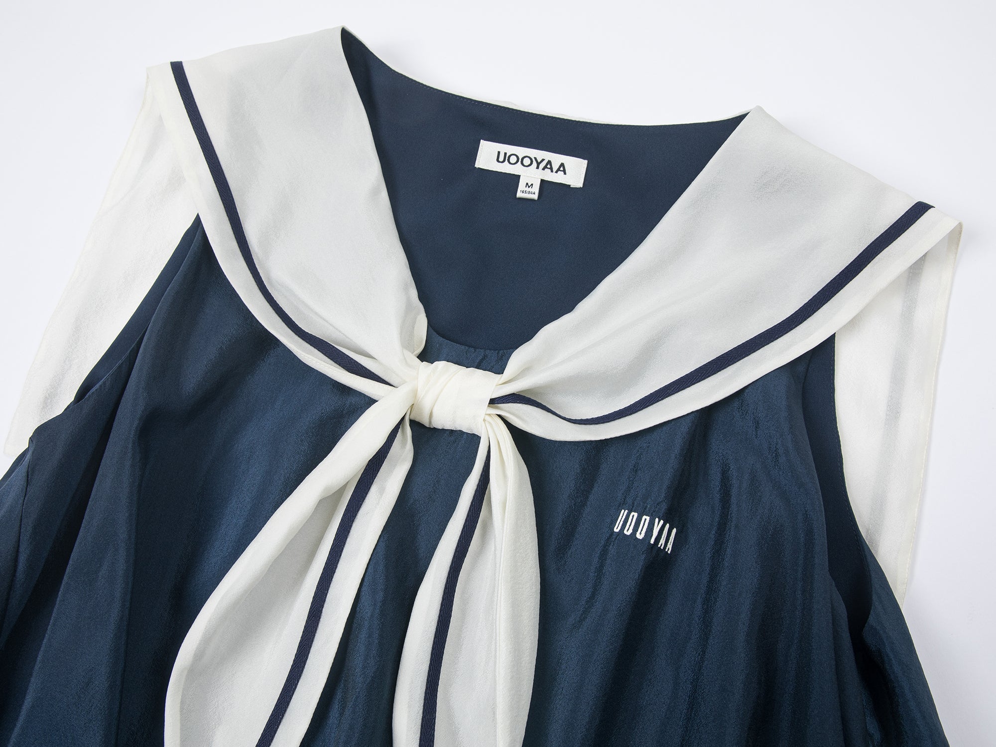 Navy-collar tulip dress