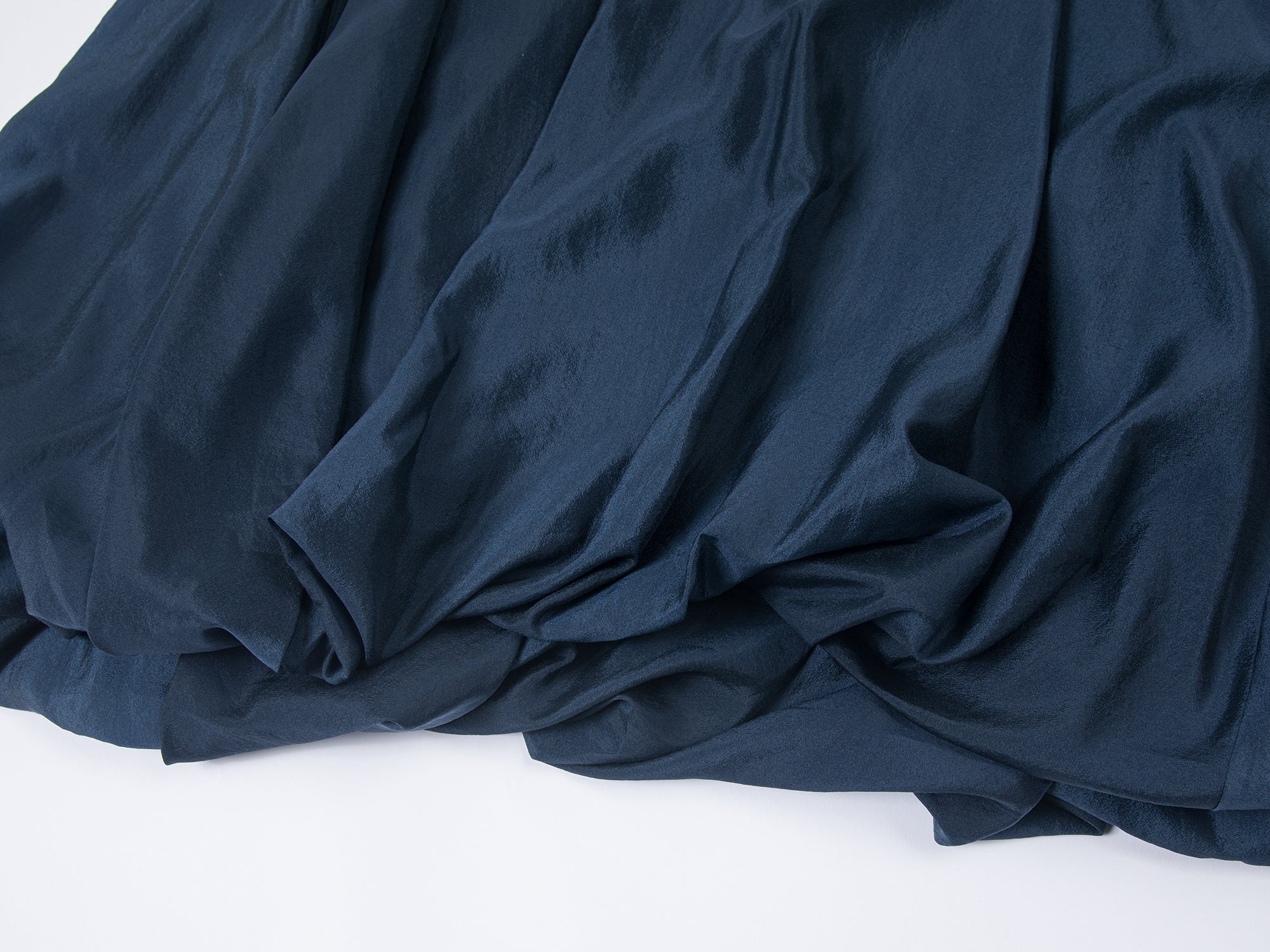 Navy-collar tulip dress