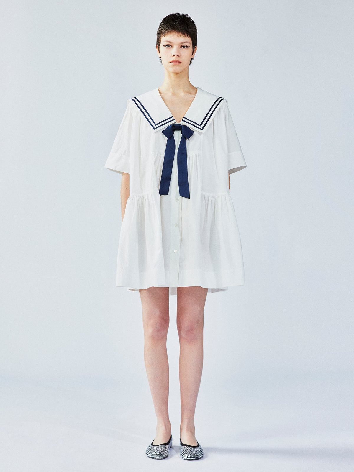 Collegiate sailor-collar dress