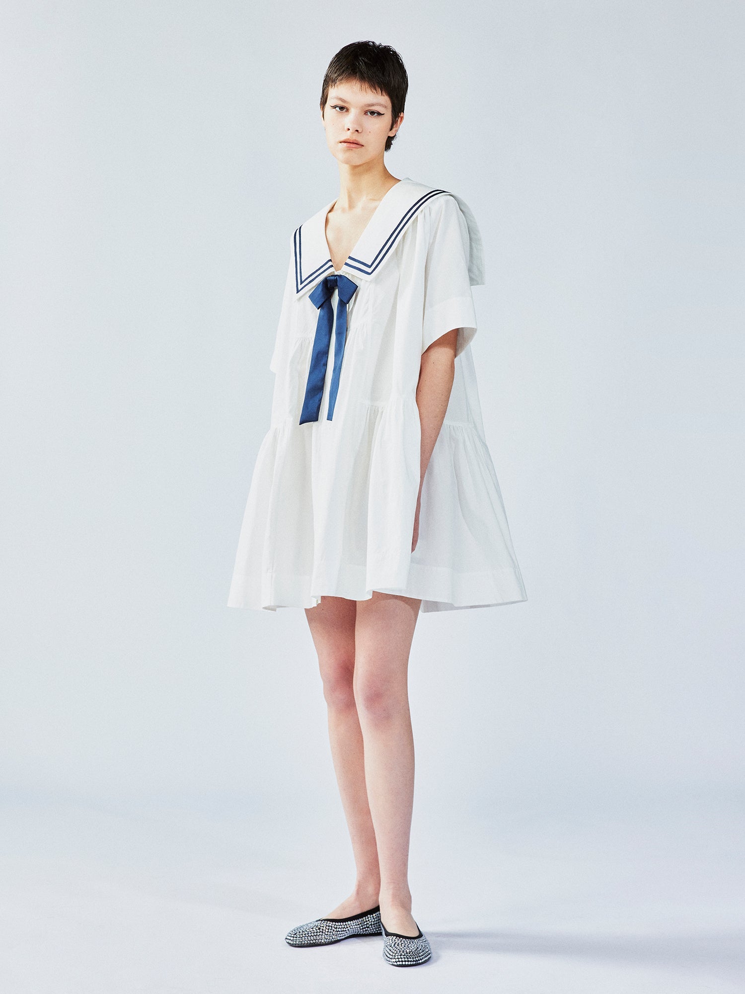 Collegiate sailor-collar dress