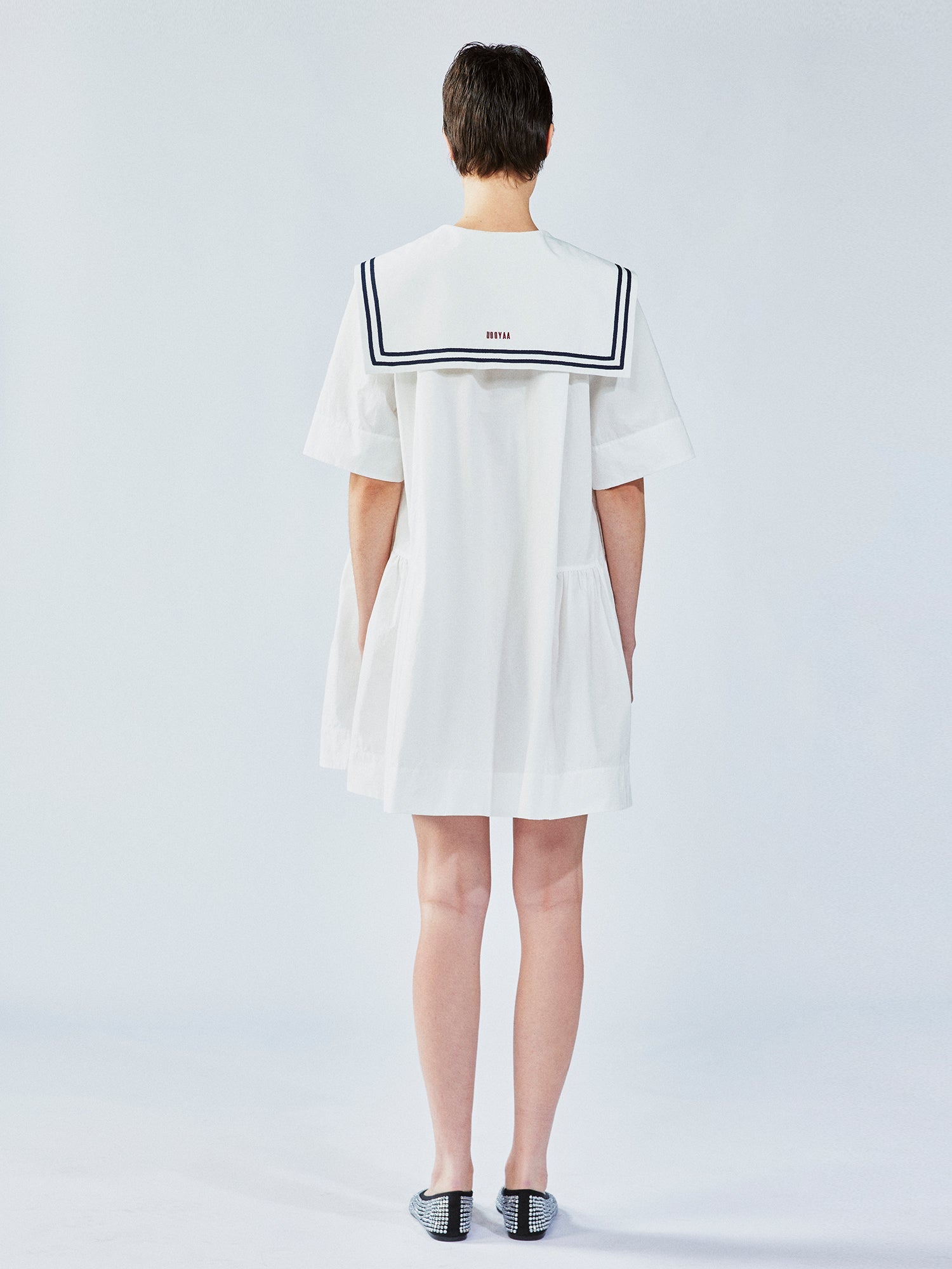 Collegiate sailor-collar dress