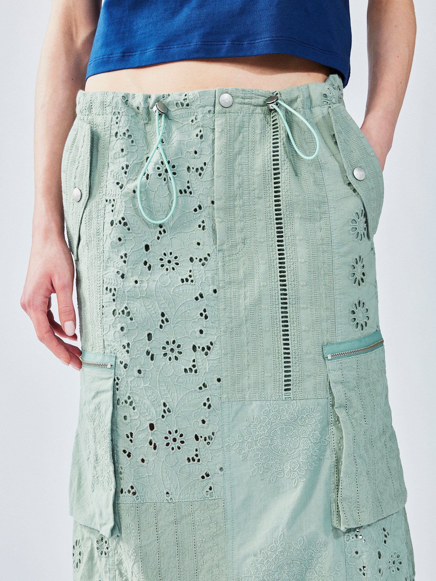 Openwork embroidery utility skirt