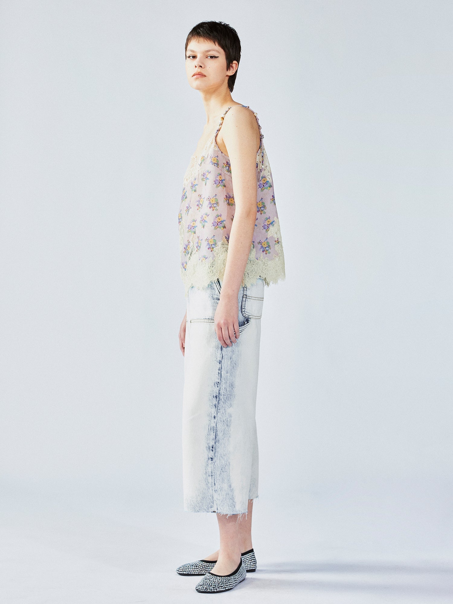 Vintage wallpaper-inspired floral lace cami