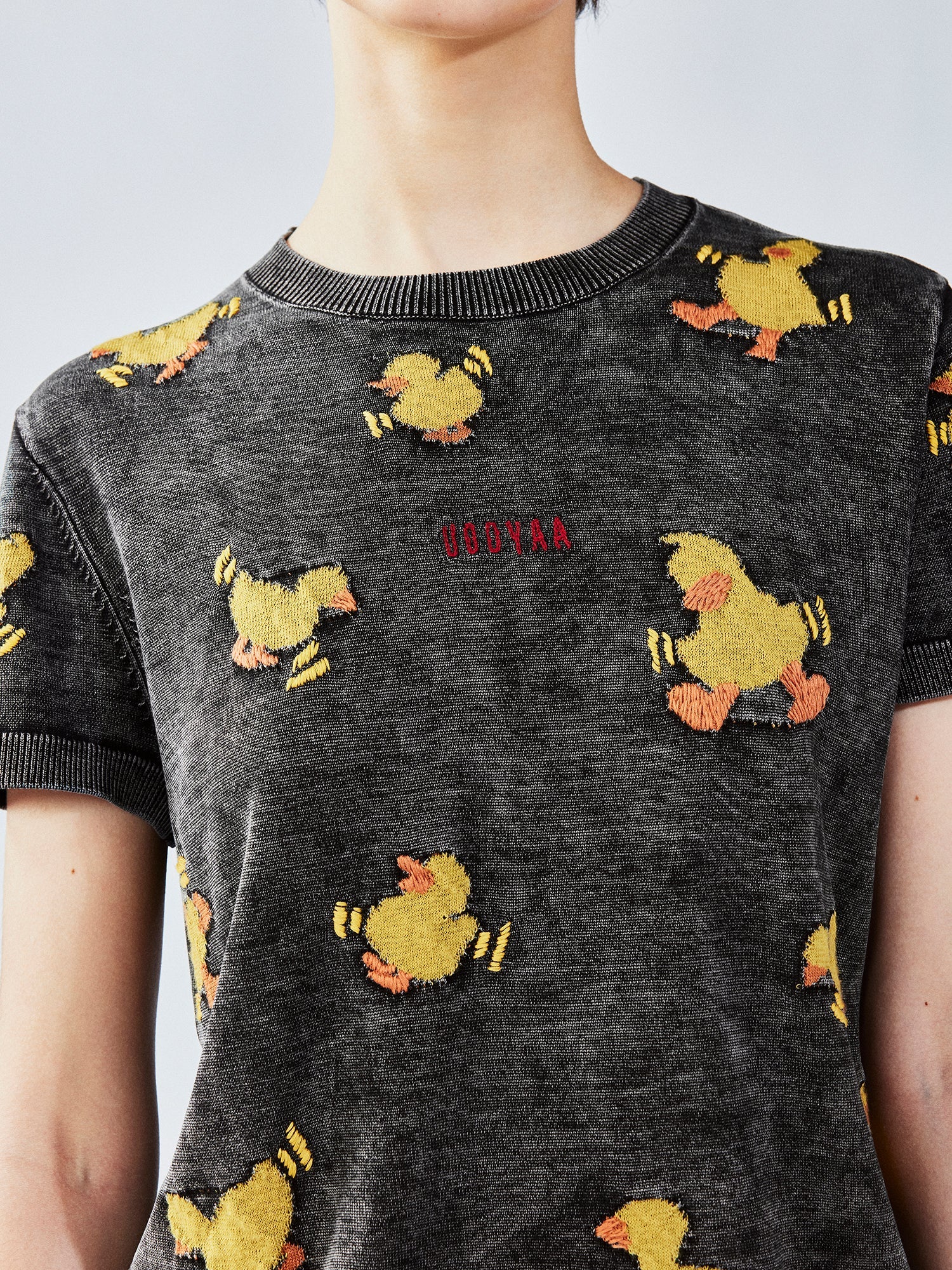 ‘Introverted personality type’ duck jacquard knit tee