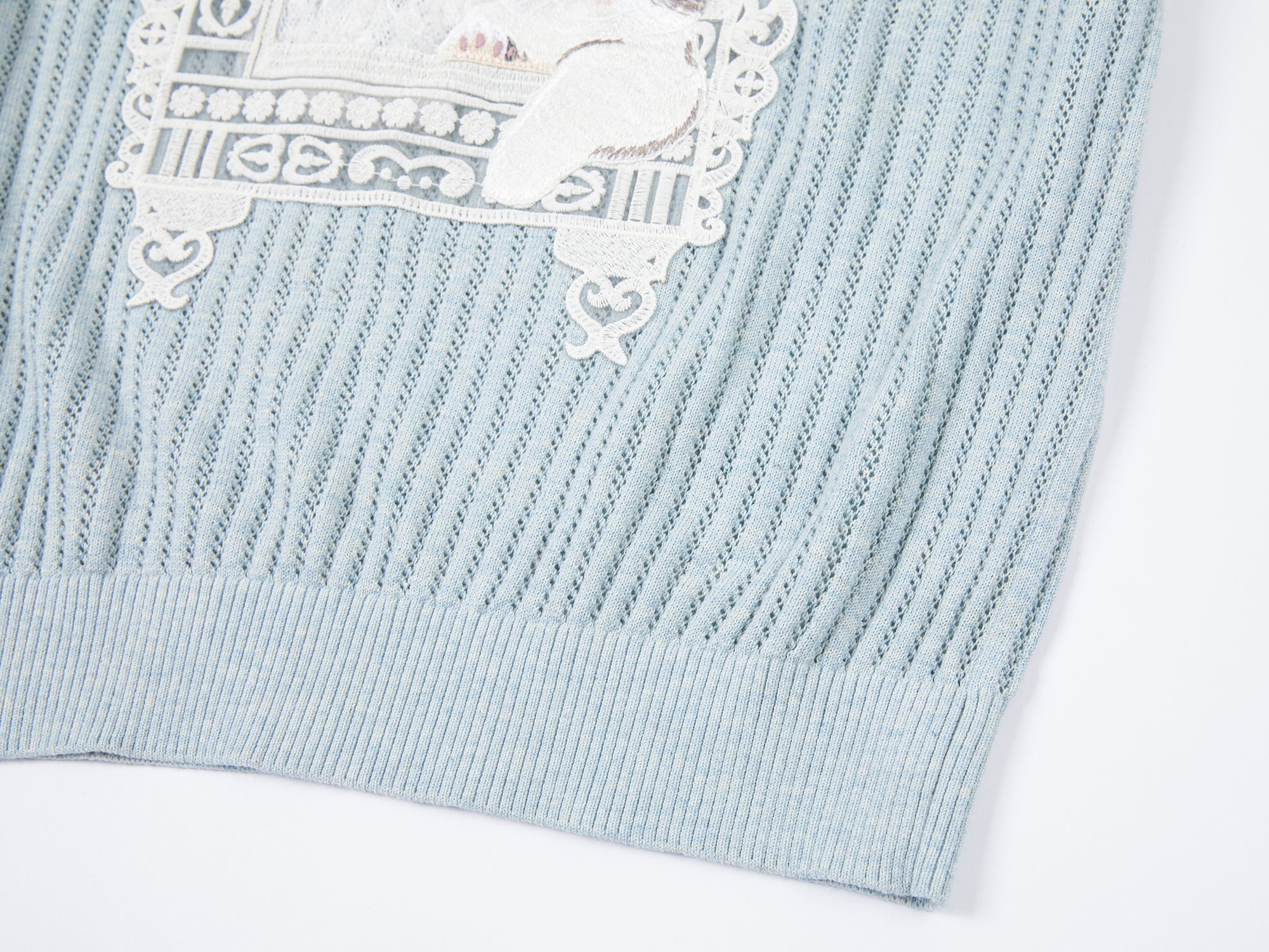 Knitted cat window scene T-shirt