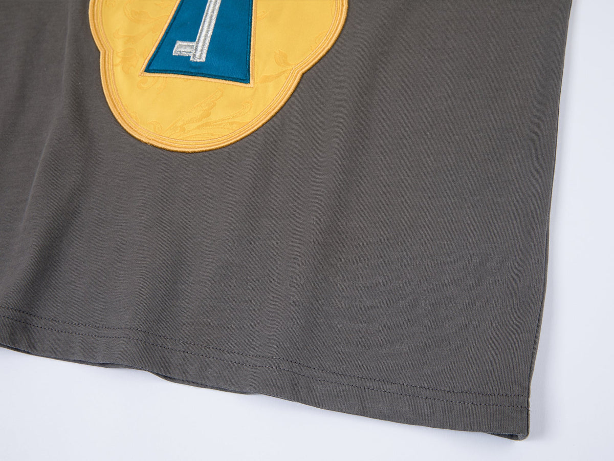 Surreal design key appliqué T-shirt