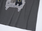 猫の窓風景アップリケTシャツ