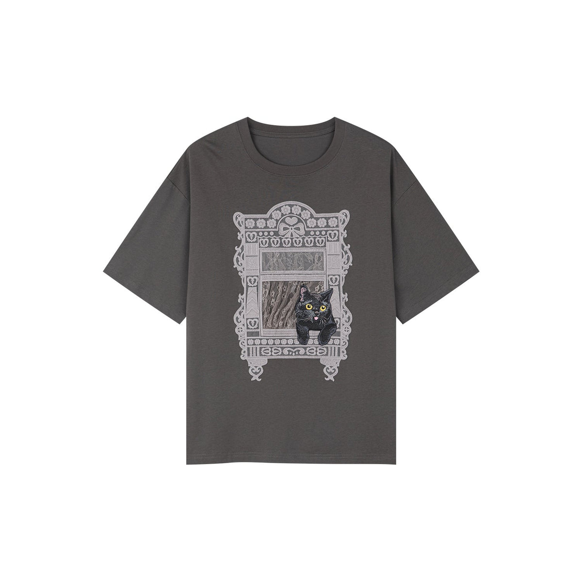 猫の窓風景アップリケTシャツ