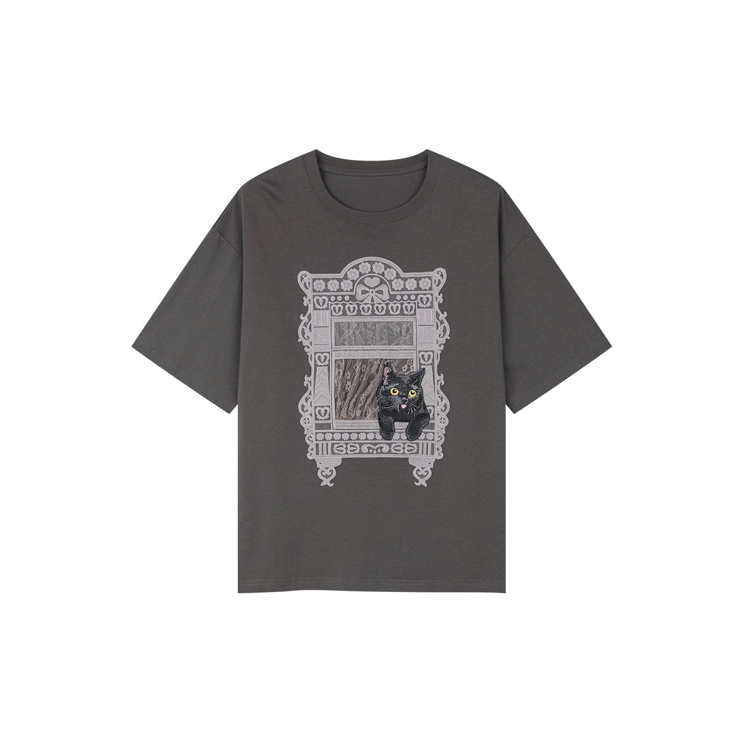 猫の窓風景アップリケTシャツ