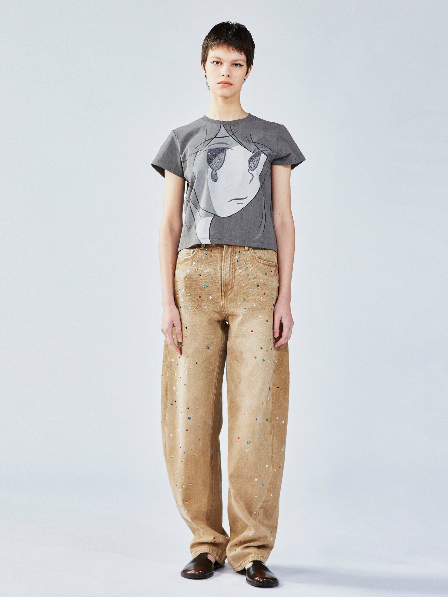 Moody girl print rhinestone T-shirt