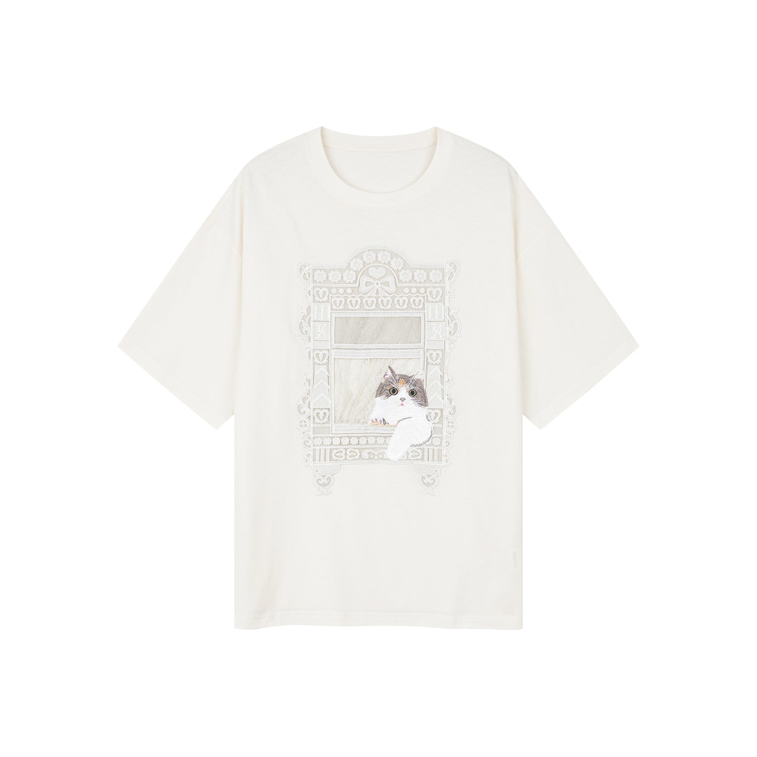 猫の窓風景アップリケTシャツ