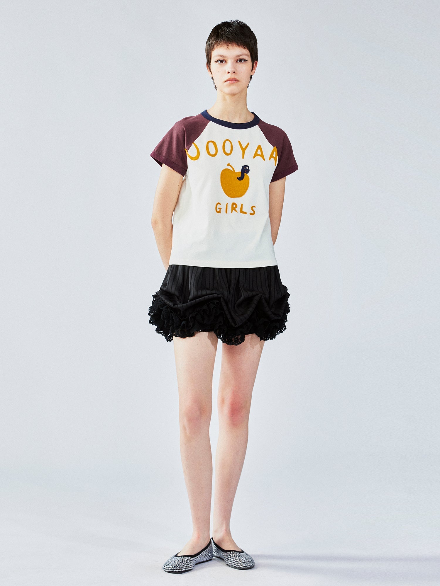 Apple worm felt appliqué raglan tee