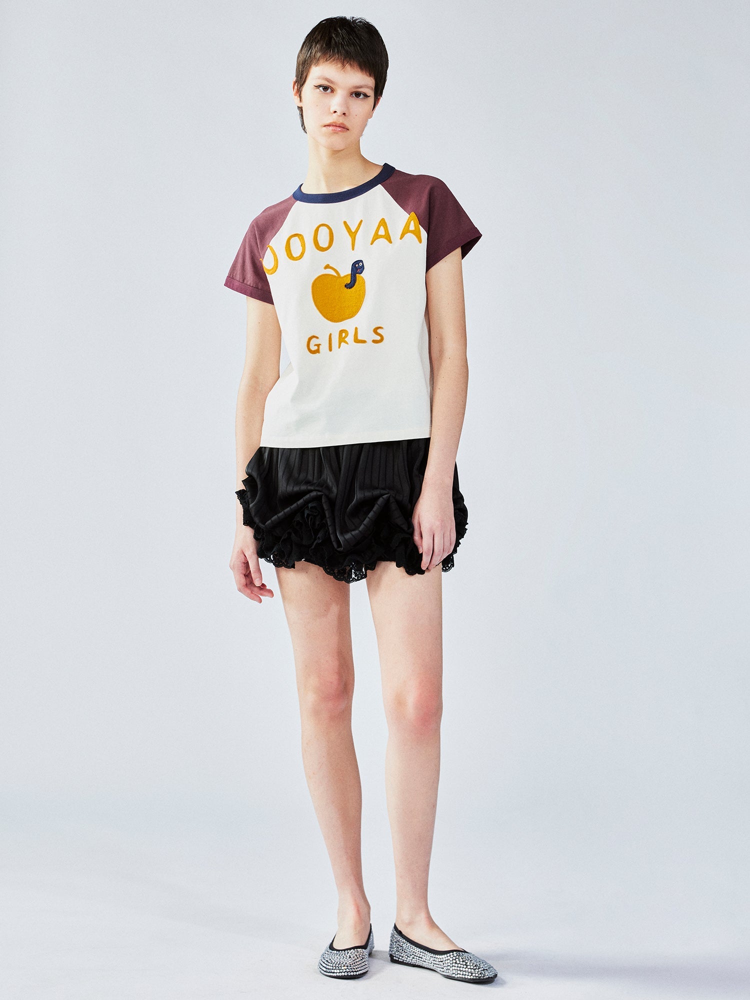 Apple worm felt appliqué raglan tee