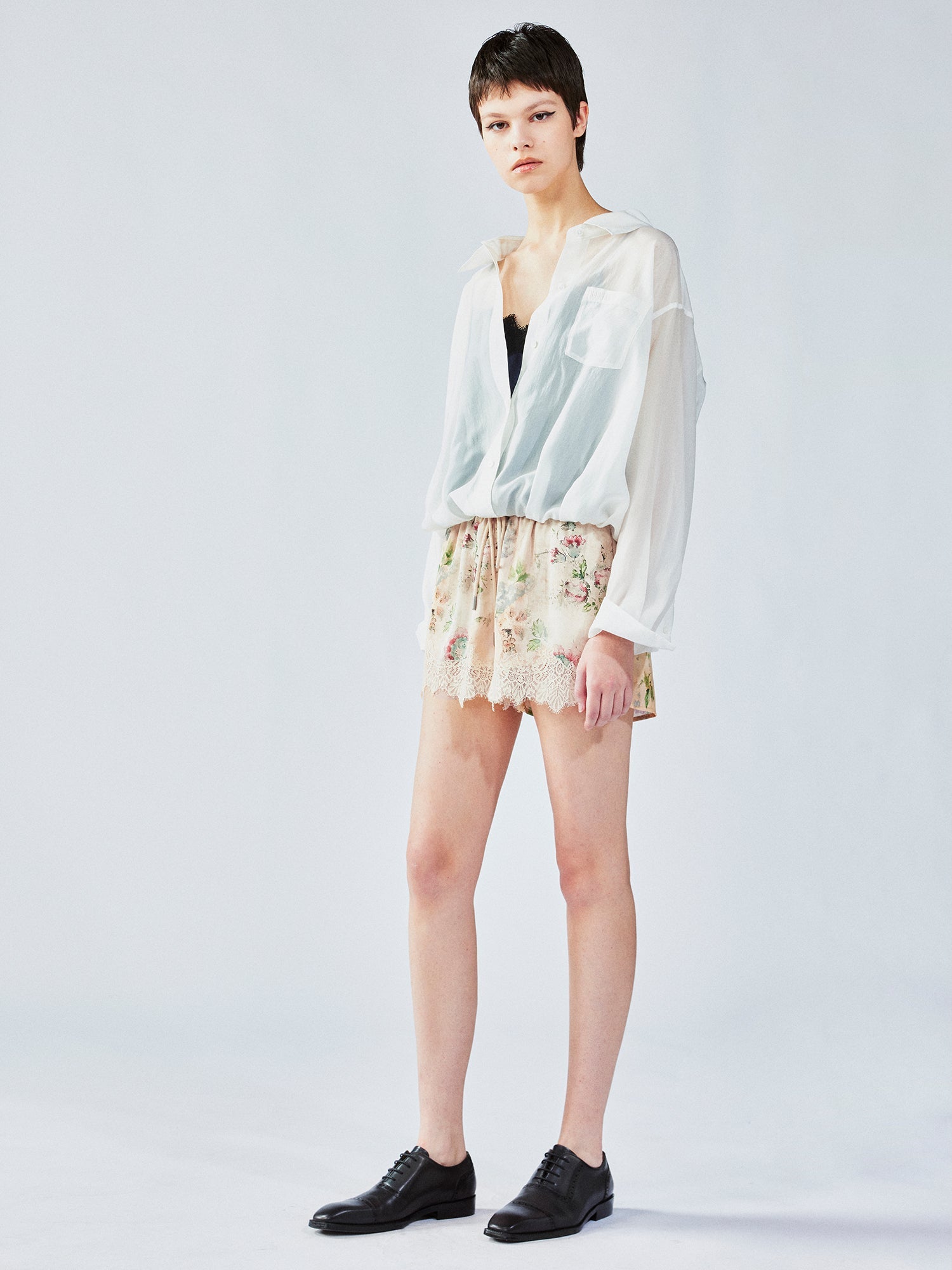 Vintage wallpaper-inspired floral lace shorts
