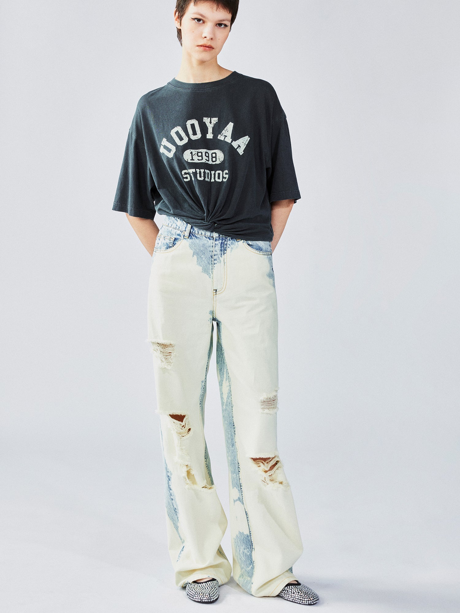 Faded wash distressed straight jeans