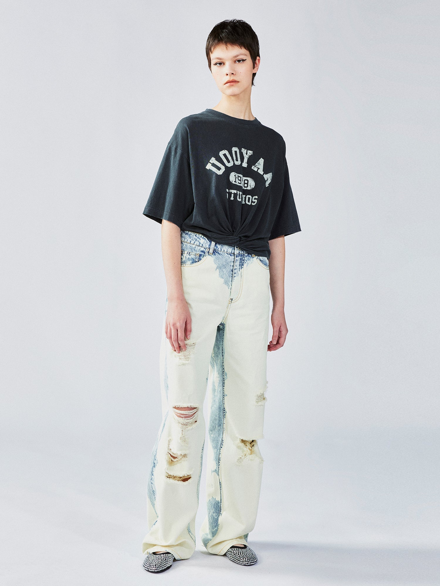 Faded wash distressed straight jeans