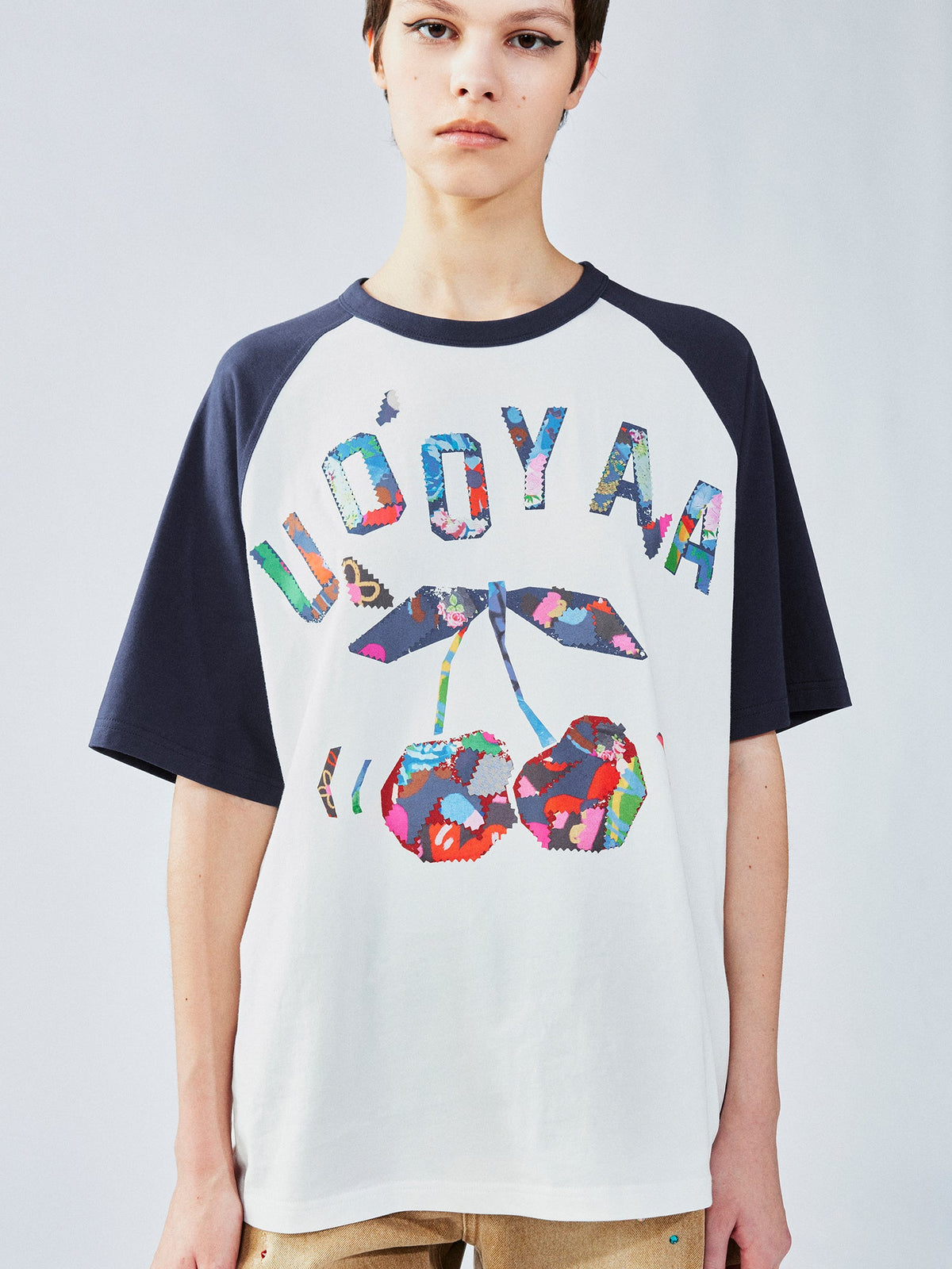 花柄パッチワークのチェリープリントラグランTシャツ