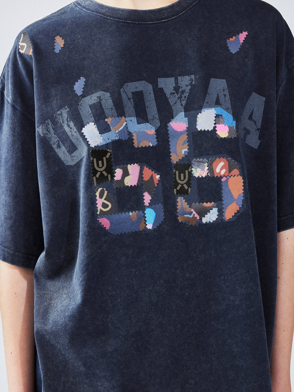 花柄パッチワークのカレッジTシャツ