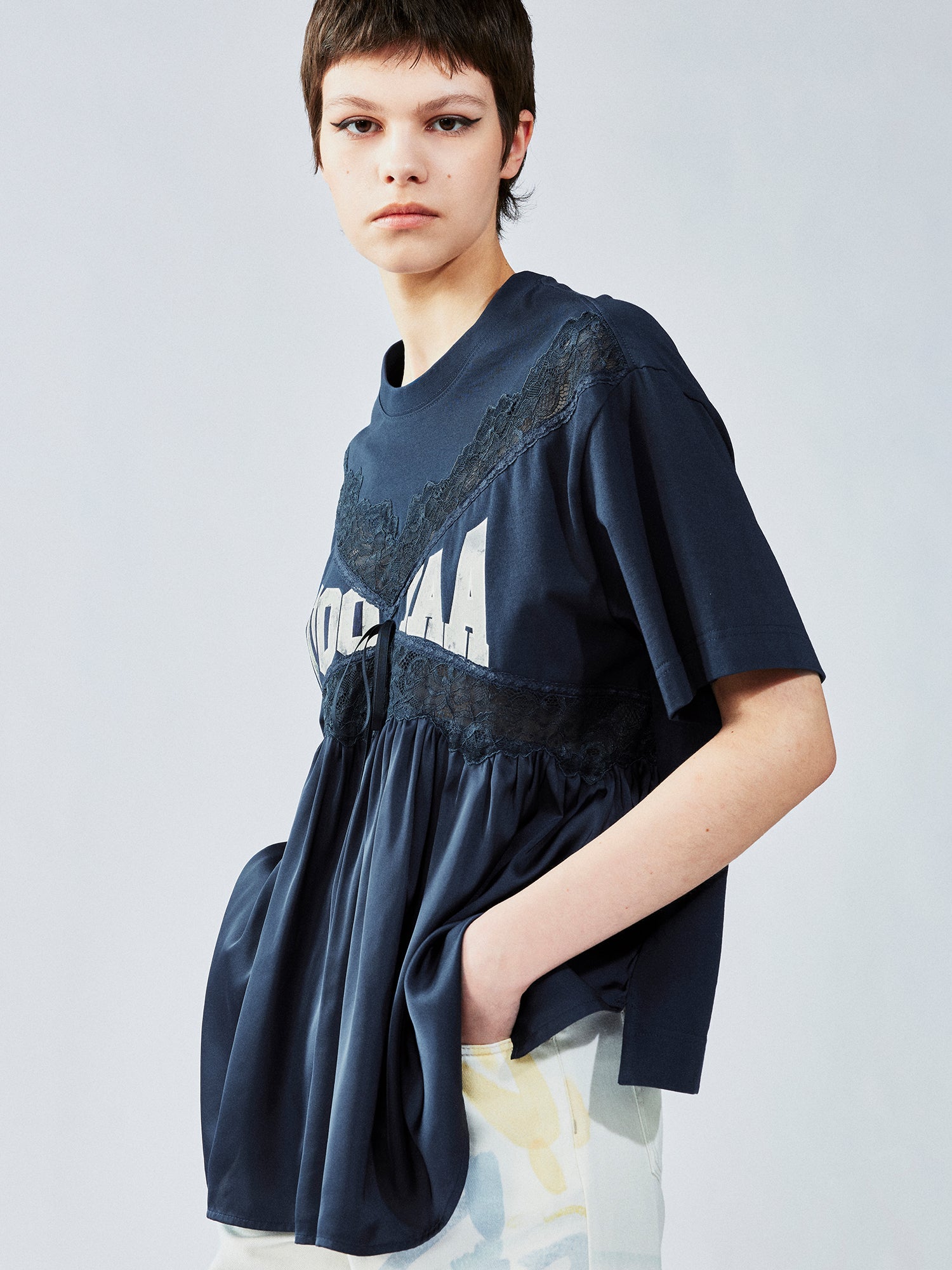 Lace satin ruched pullover