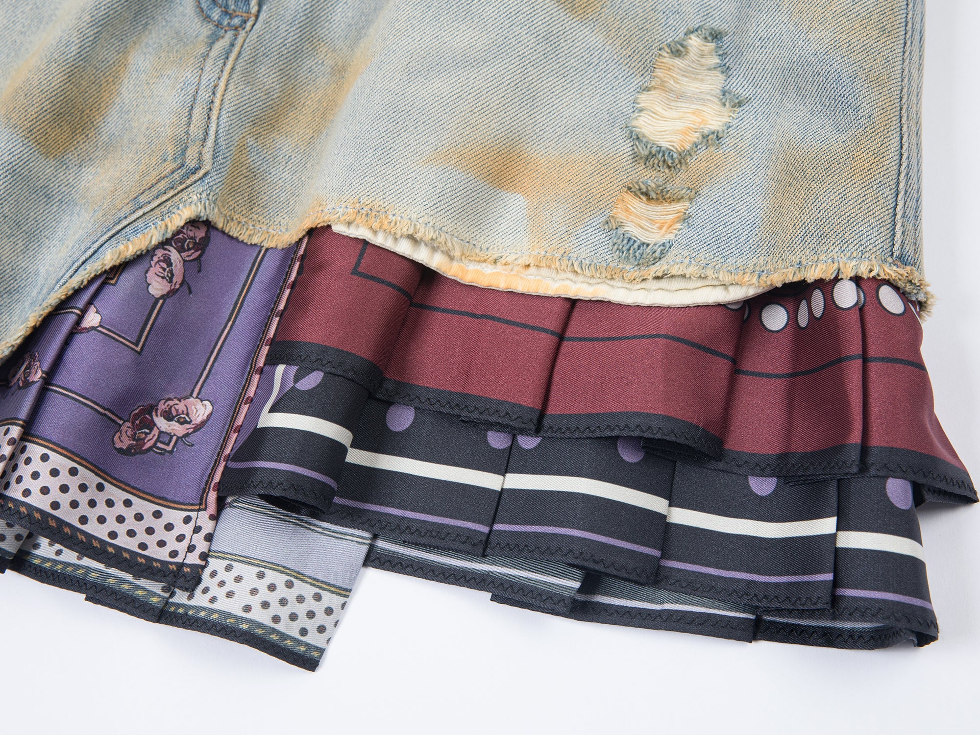 Pleated scarf denim skirt