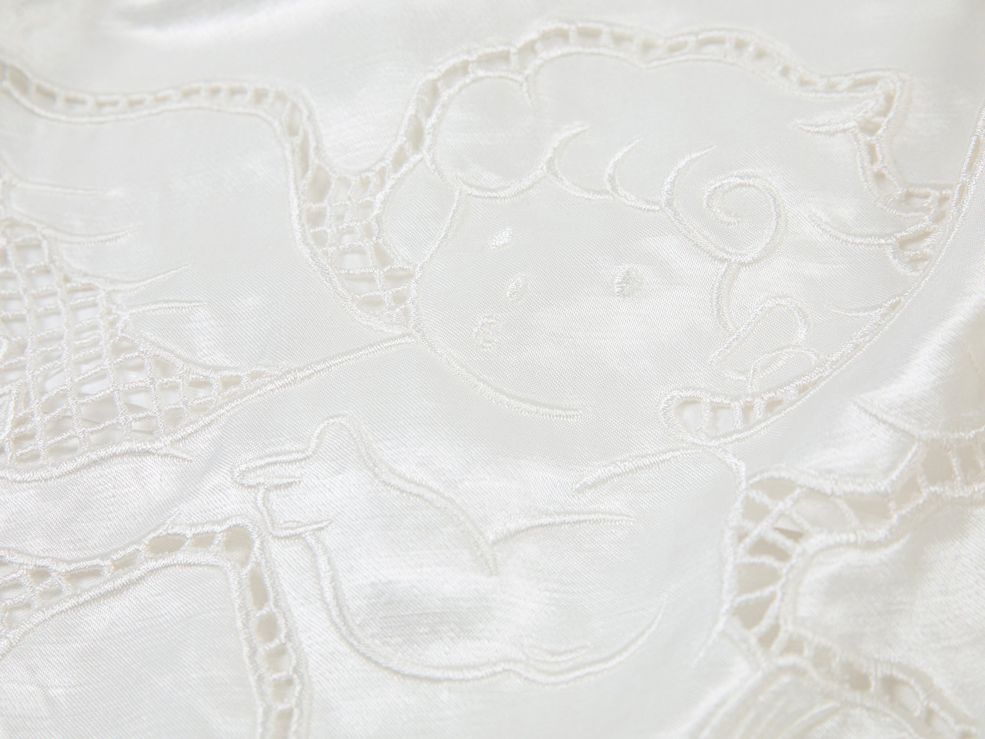 Openwork angel embroidery wrap skirt