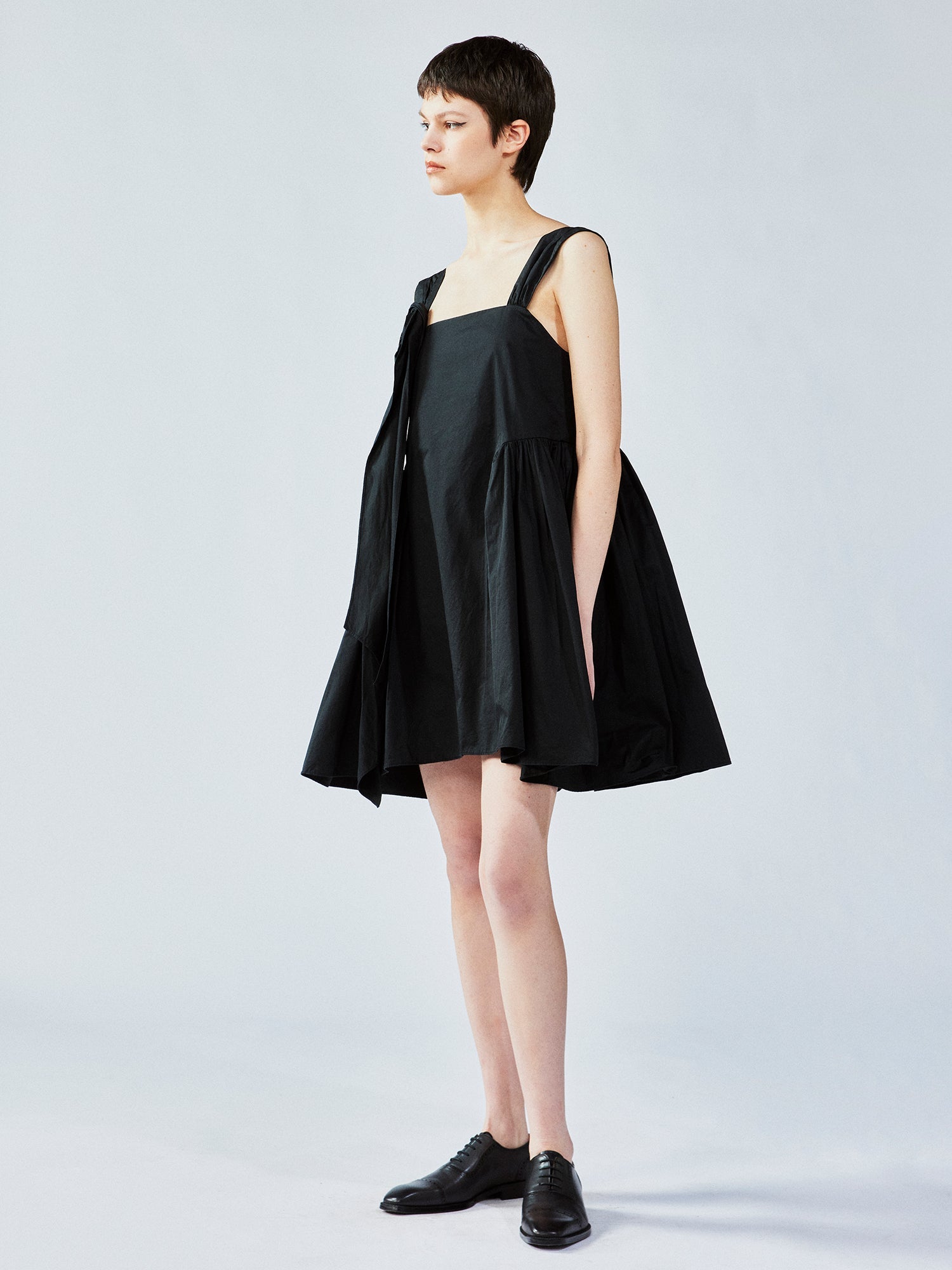 3D flower camisole dress with side pocket