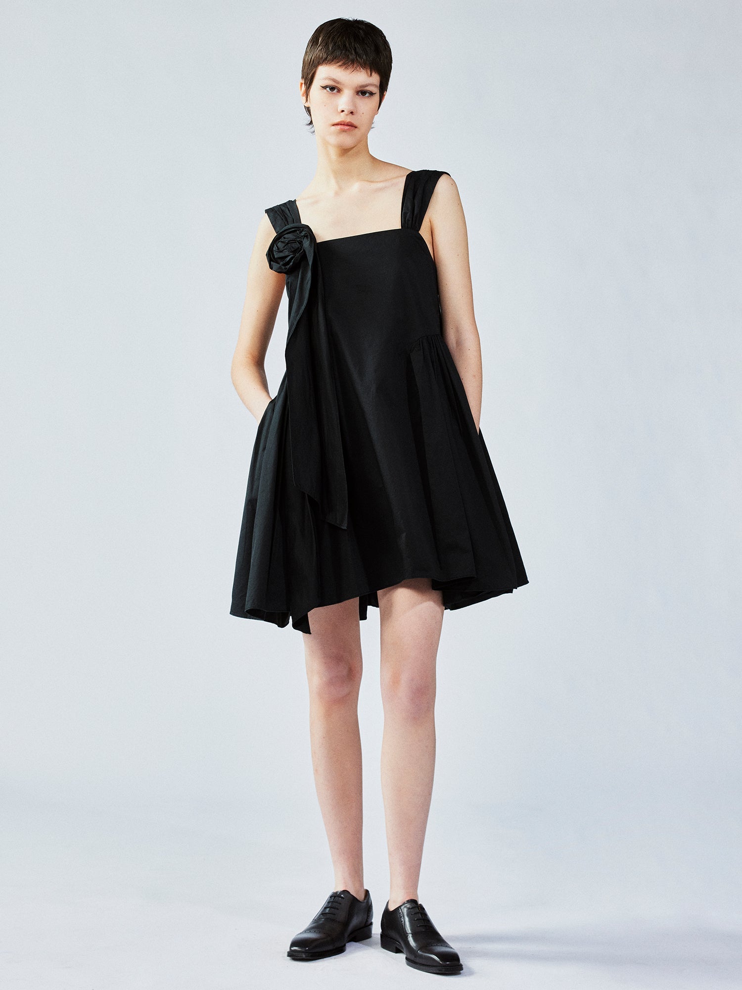 3D flower camisole dress with side pocket