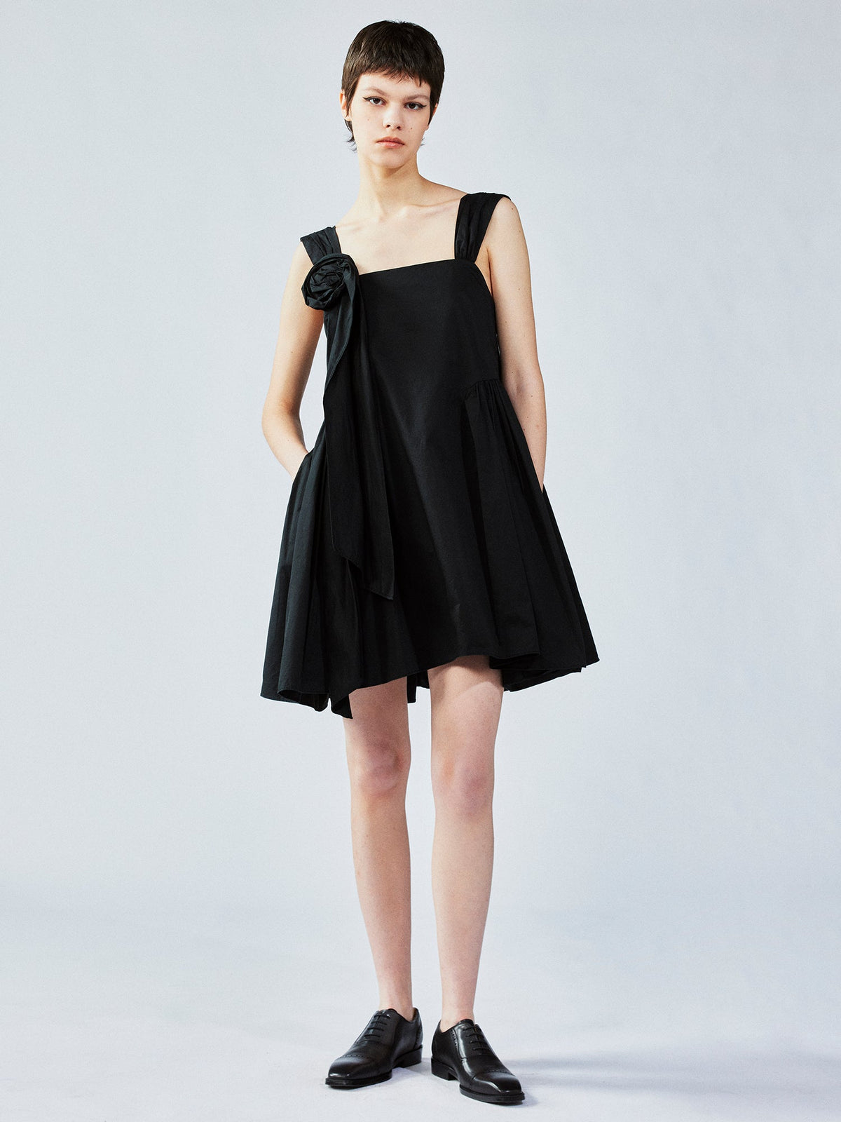 3D flower camisole dress with side pocket