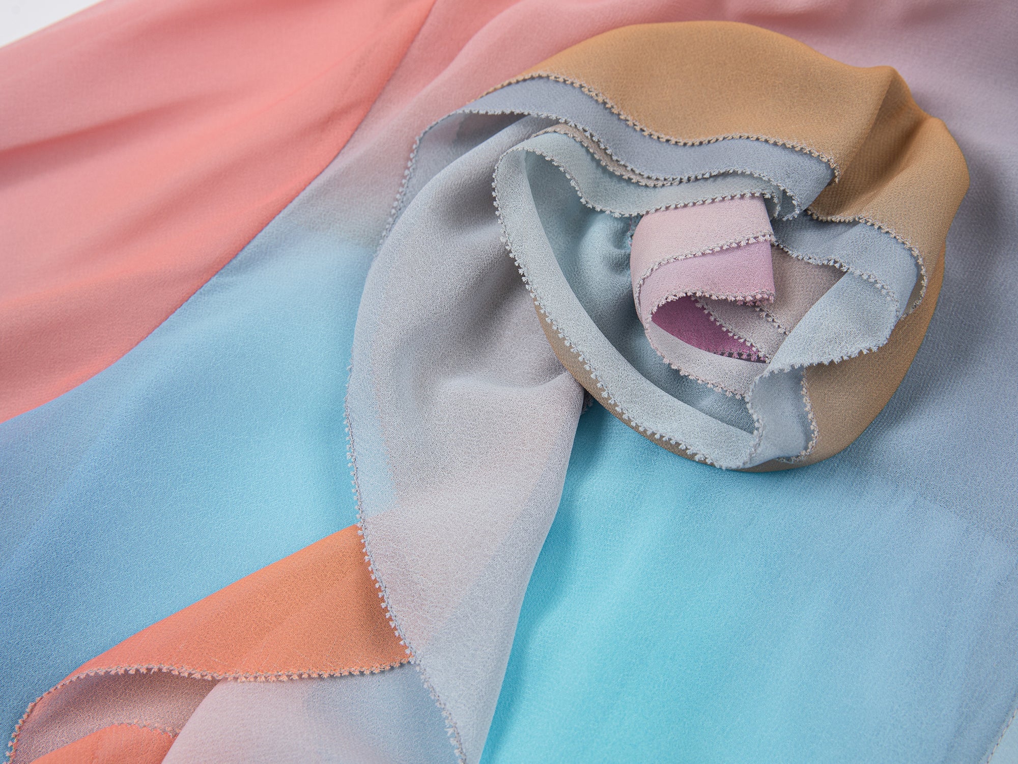 Dreamy light 3D appliqué tie blouse