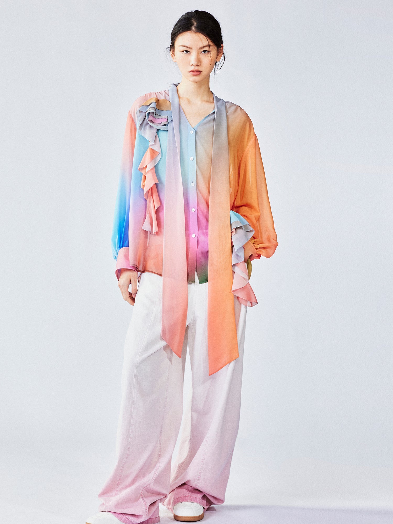 Dreamy light 3D appliqué tie blouse