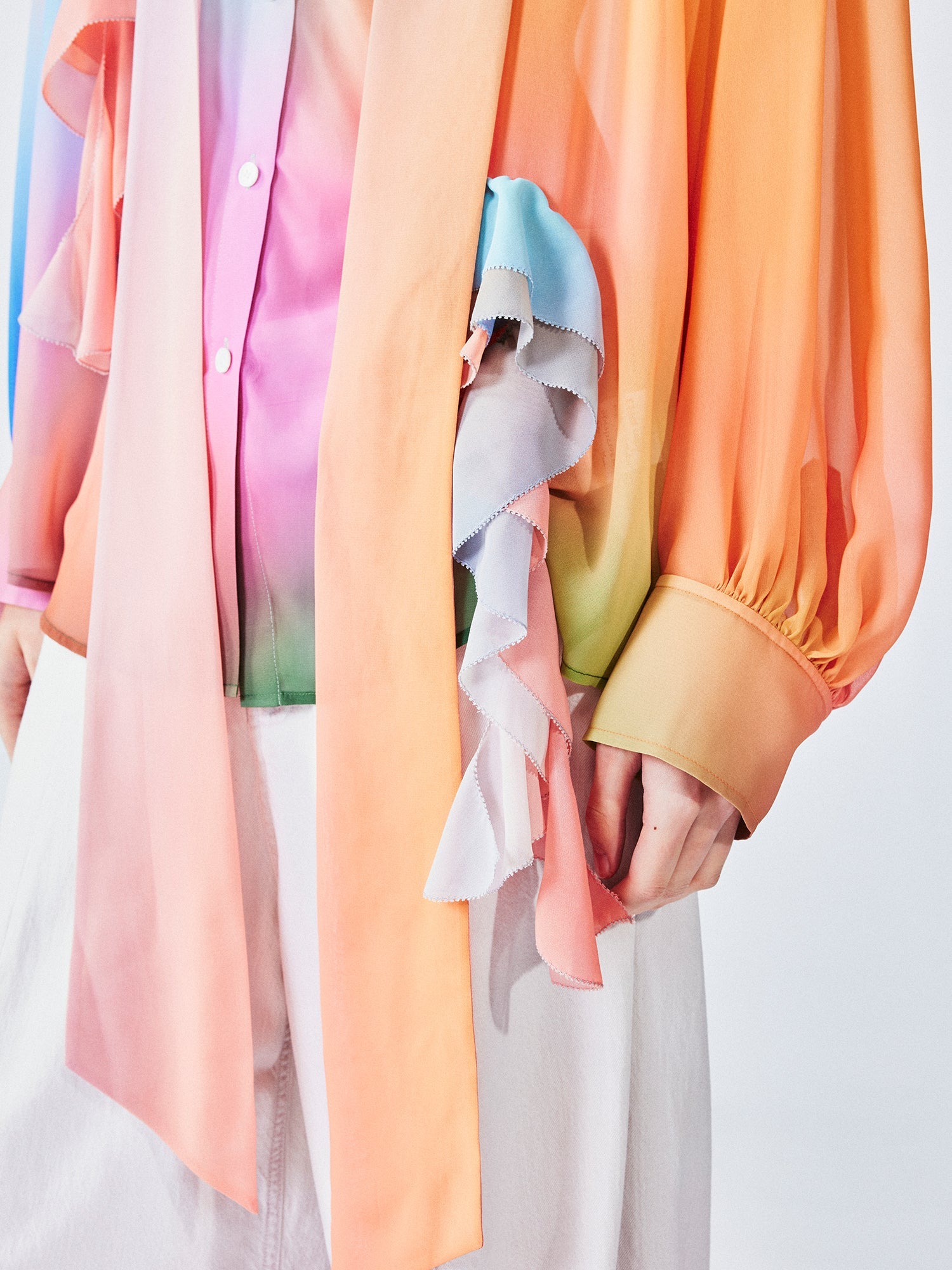 Dreamy light 3D appliqué tie blouse