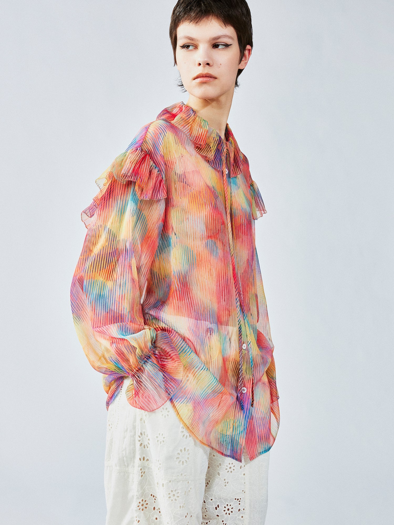 Dreamy light ruffle collar blouse