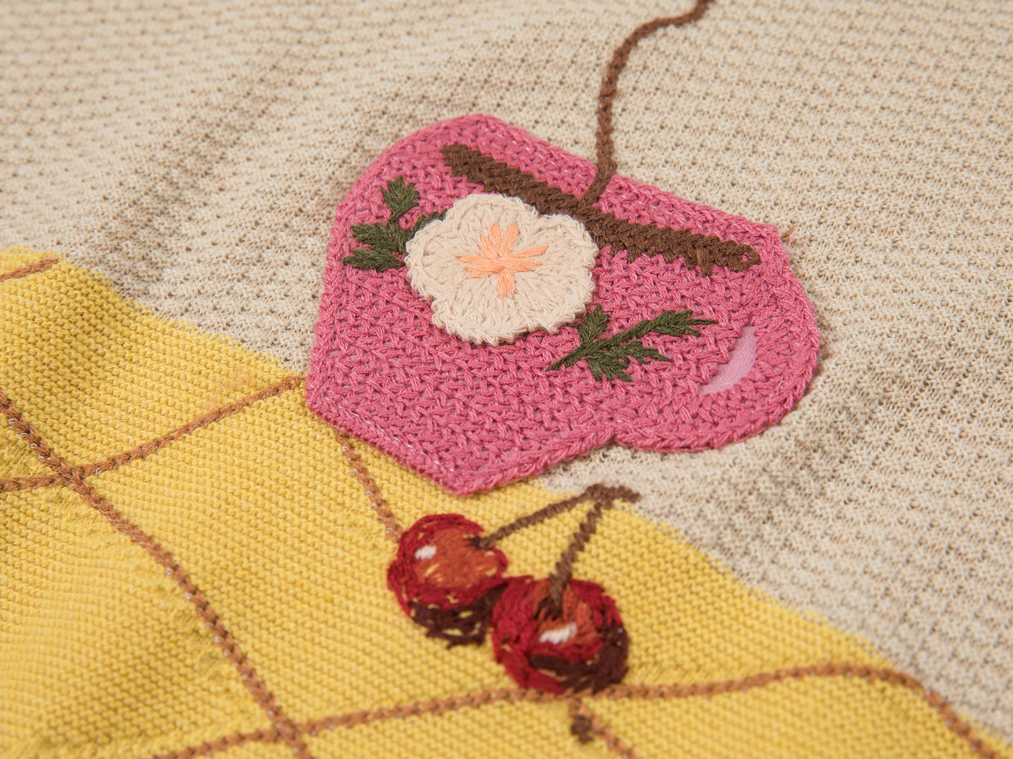 Afternoon tea-inspired polo knit tee