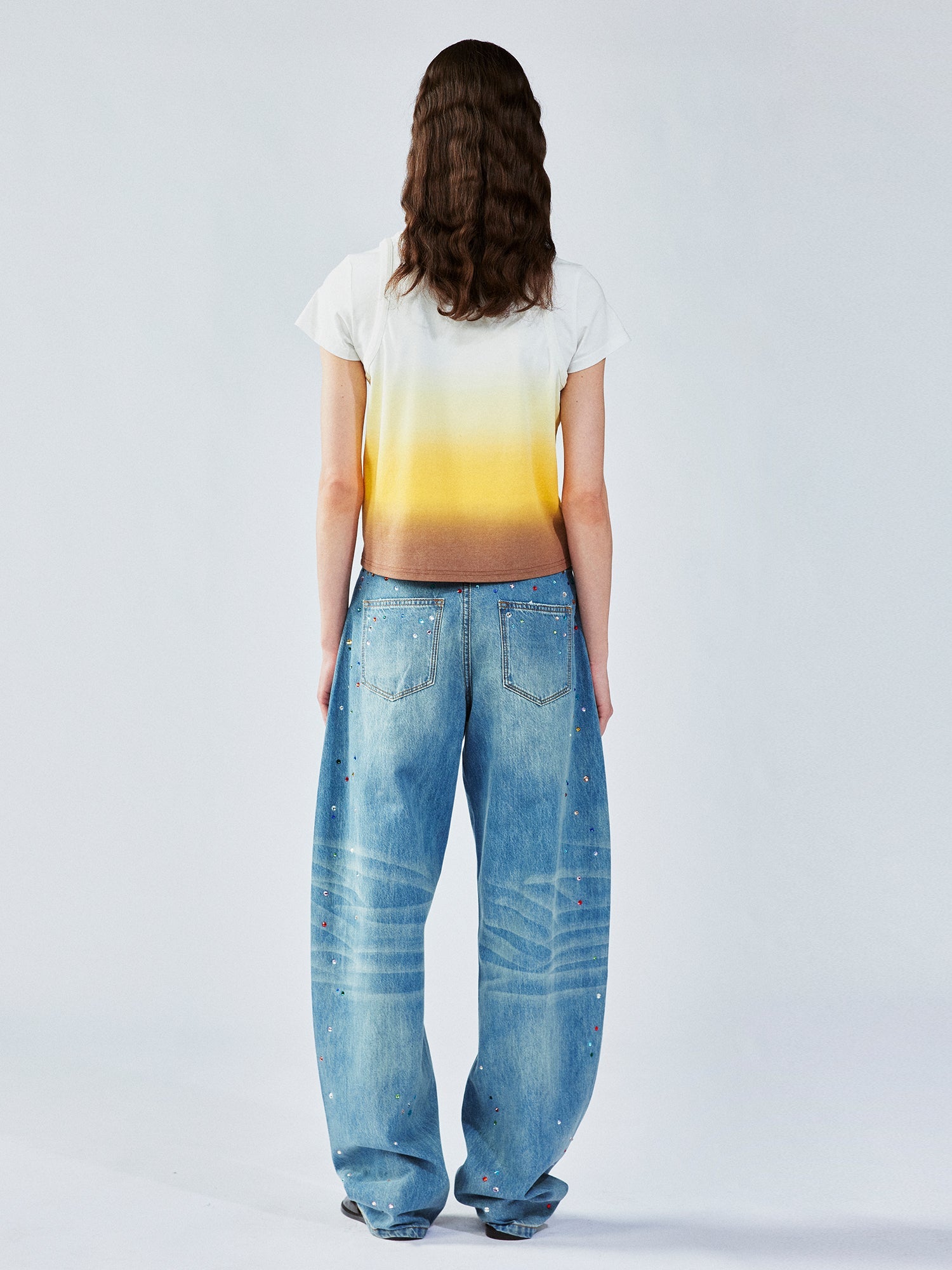 Gradient vest-layered tee