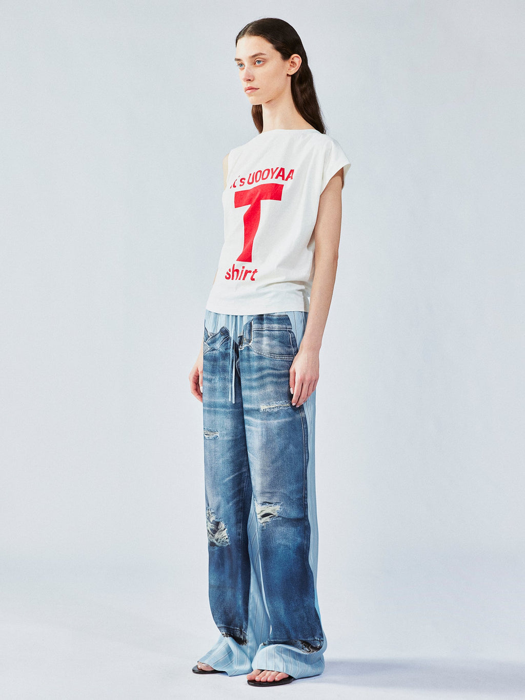A very UOOYAA tee