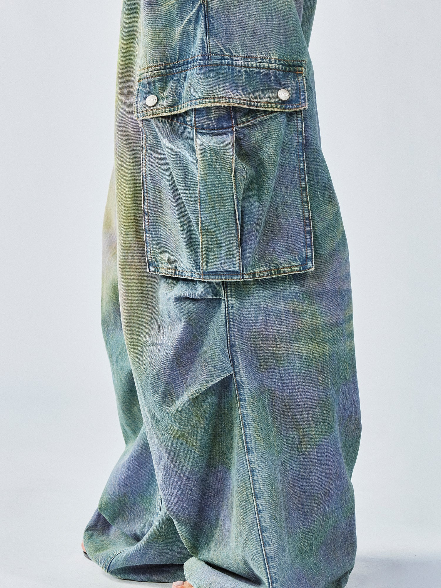 Dreamy light utility jeans