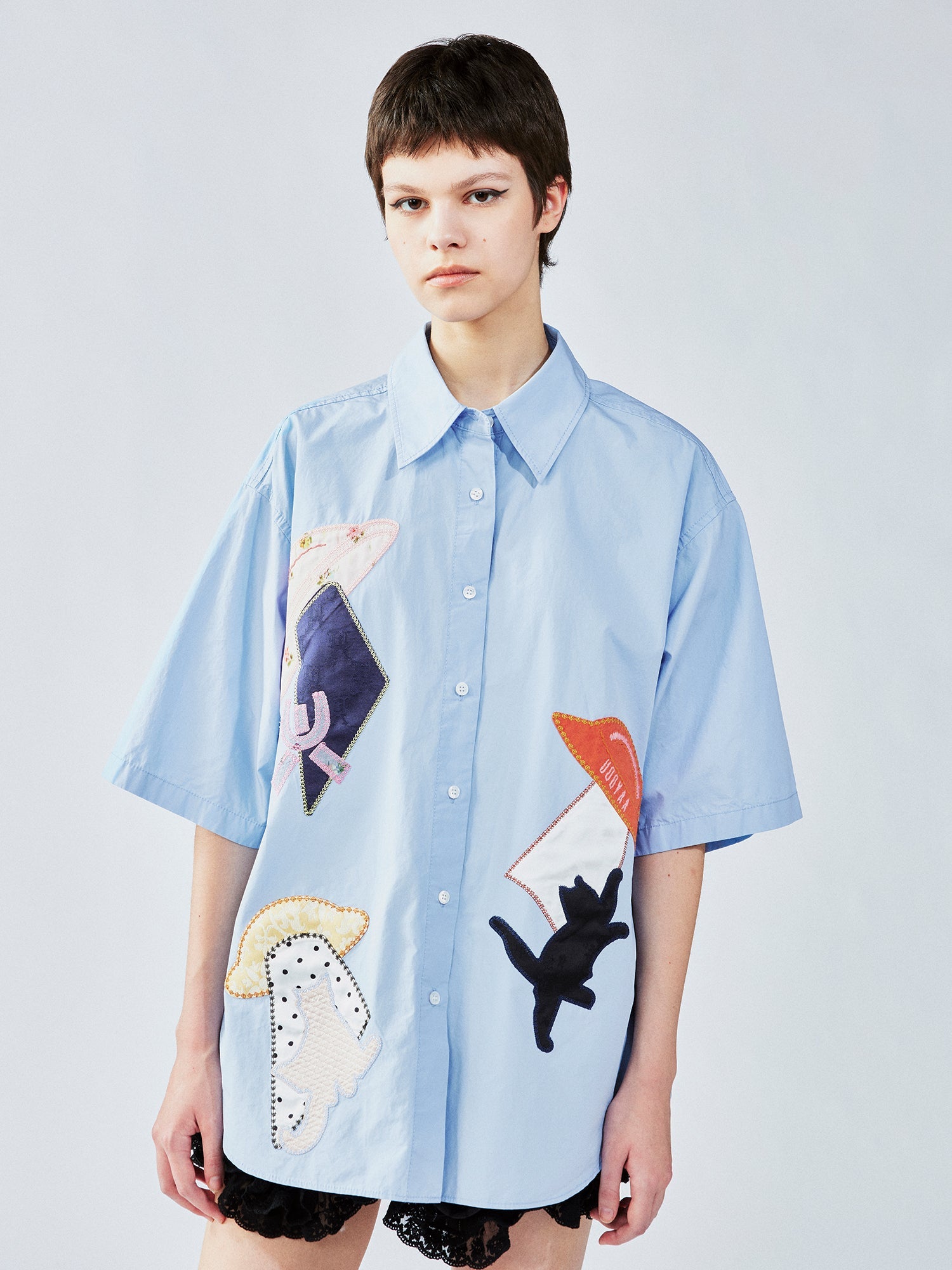 UFO cat appliqué embroidery shirt